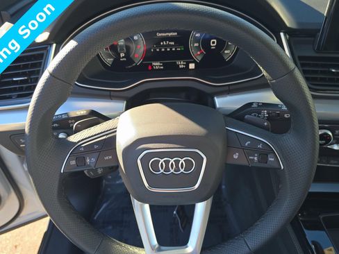 Used 2024 Audi Q5 2.0T Prestige w/ Prestige Package image 8