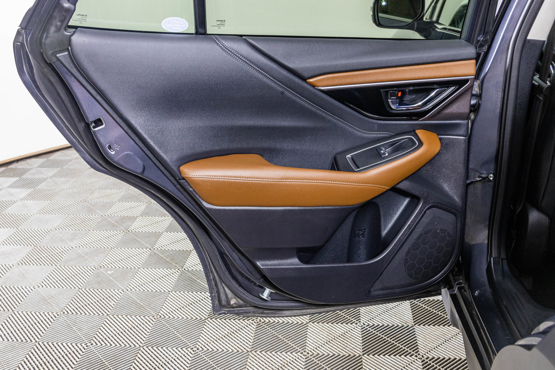Used 2023 Subaru Outback Touring AWD/4WD image 43