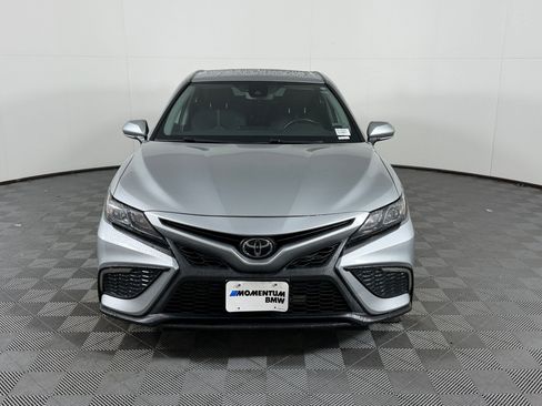 Used 2023 Toyota Camry SE FWD image 6