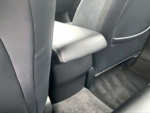 Used 2025 MAZDA MAZDA3 s FWD image 32