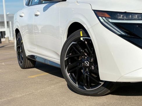 New 2026 Nissan Sentra SR image 10