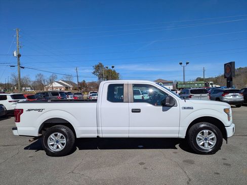 Used 2017 Ford F150 XL w/ Equipment Group 101A Mid image 3