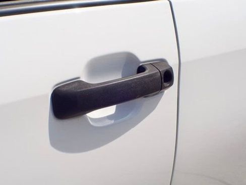 Used 2020 Toyota Tundra SR5 w/ SR5 Upgrade Package image 10