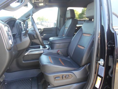 Used 2022 GMC Sierra 2500 AT4 w/ AT4 Preferred Package image 7