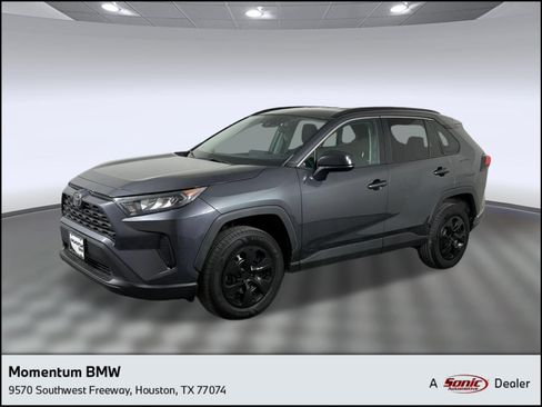 Used 2021 Toyota RAV4 LE FWD image 1