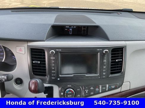 Used 2011 Toyota Sienna XLE w/ XLE Navigation Pkg image 36