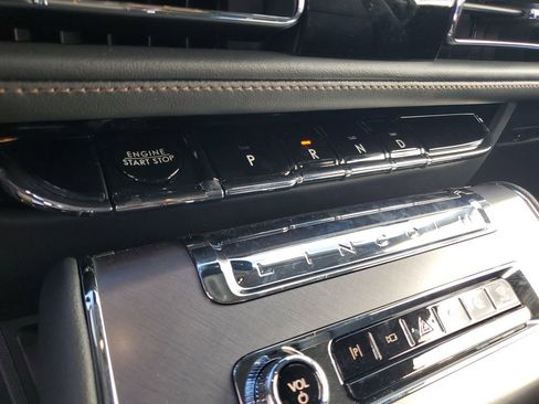 New 2025 Lincoln Aviator 2WD w/ Jet Appearance Package image 30