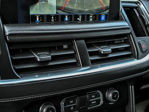 Used 2022 Chevrolet Tahoe LT w/ LT Signature Plus Package AWD/4WD image 28