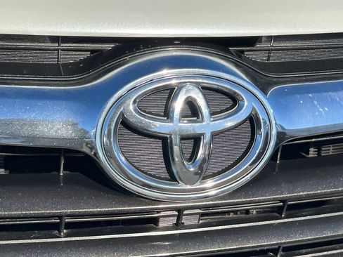 Used 2014 Toyota Highlander Plus FWD image 13