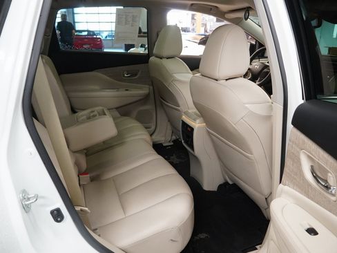 Used 2019 Nissan Murano SL w/ SL Technology Package image 24