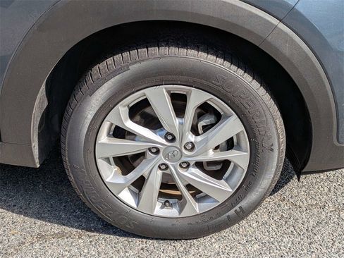 Used 2019 Hyundai Tucson SE image 12