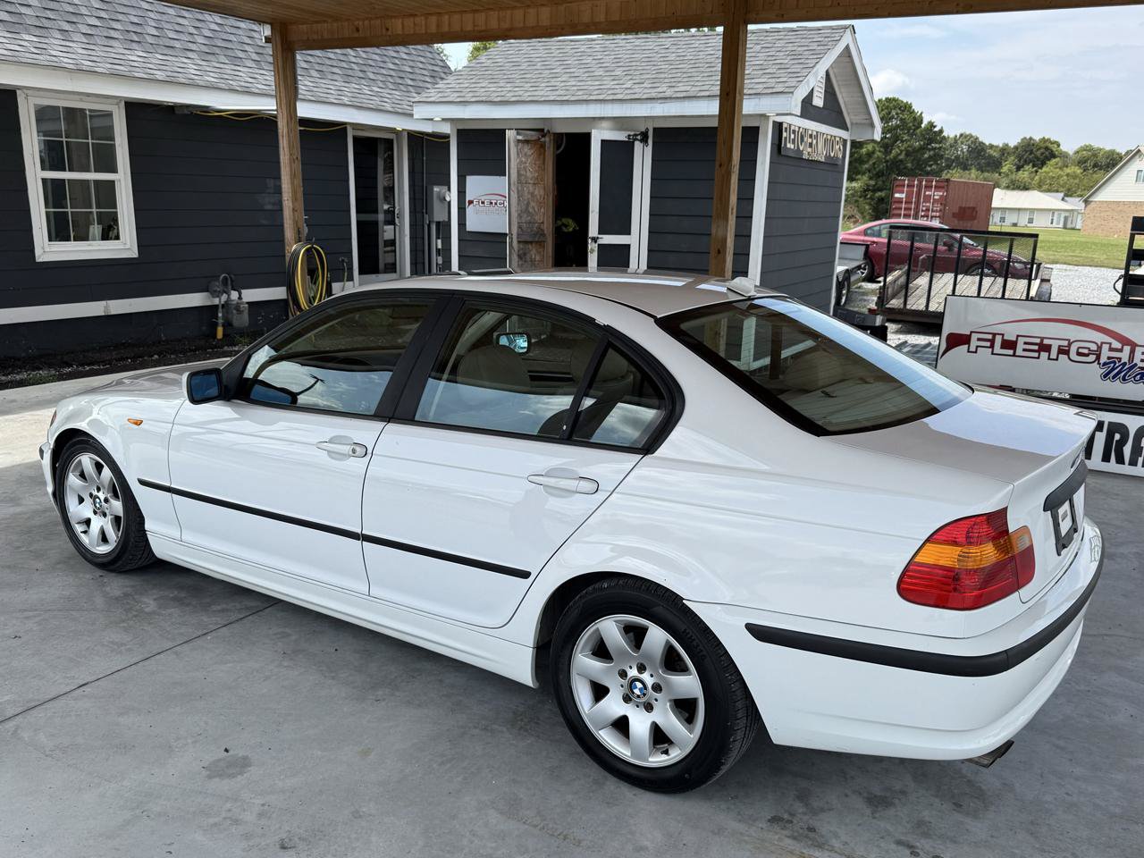Used 2003 BMW 325i Sedan RWD image 12