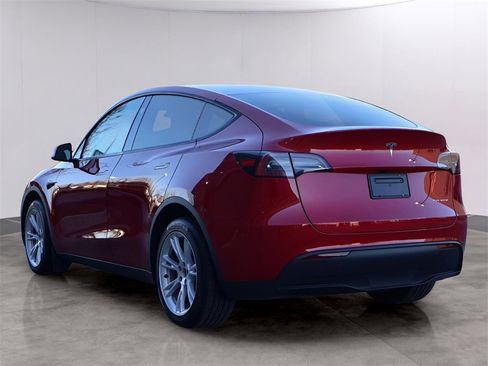 Used 2023 Tesla Model Y Long Range image 5