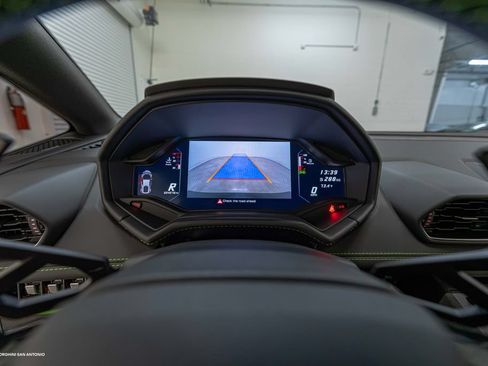 Used 2024 Lamborghini Huracan Tecnica RWD image 40