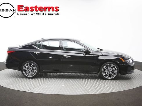 Used 2024 Nissan Altima 2.5 SL AWD/4WD image 41