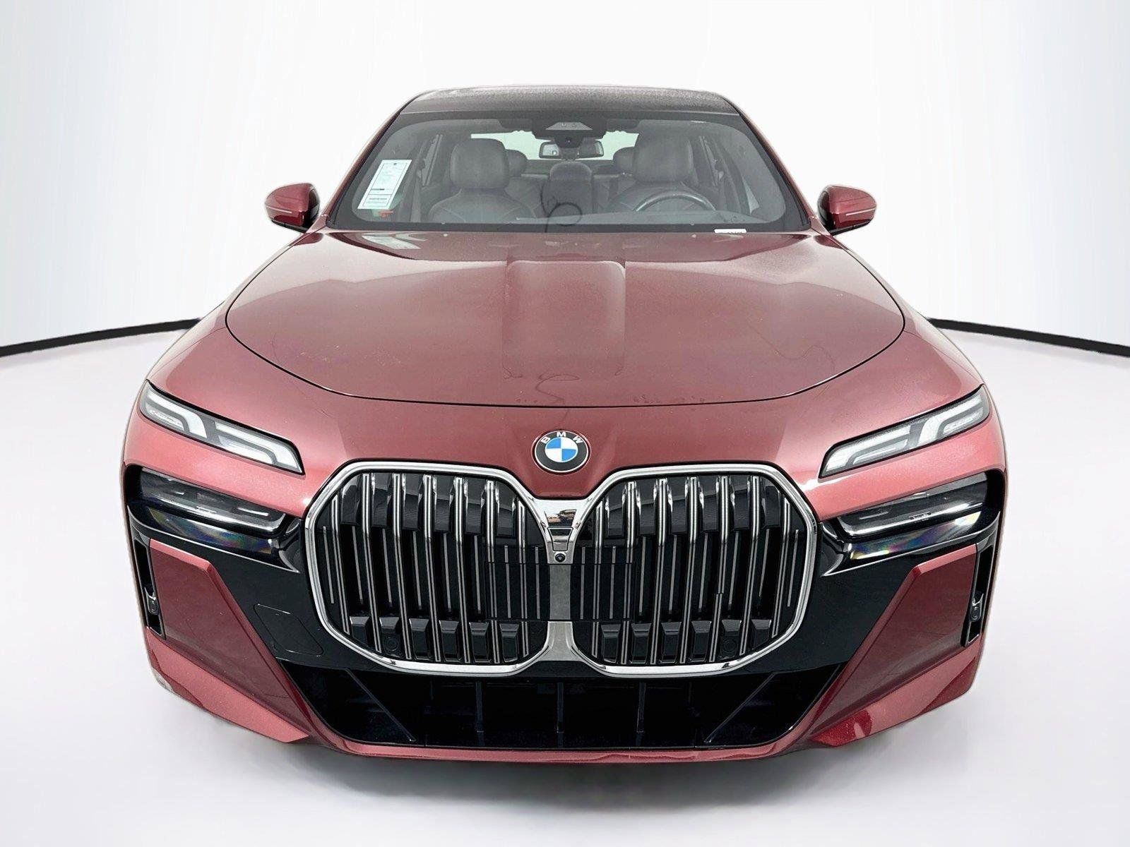 Used 2025 BMW 740i RWD image 9