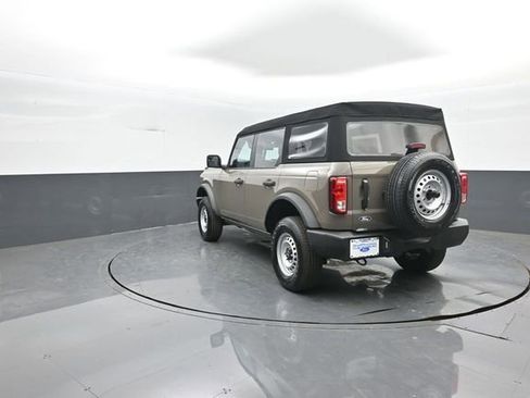 New 2026 Ford Bronco 4-Door image 5