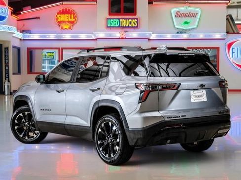 Used 2025 Chevrolet Equinox RS w/ Safety and Technology Package AWD/4WD image 4
