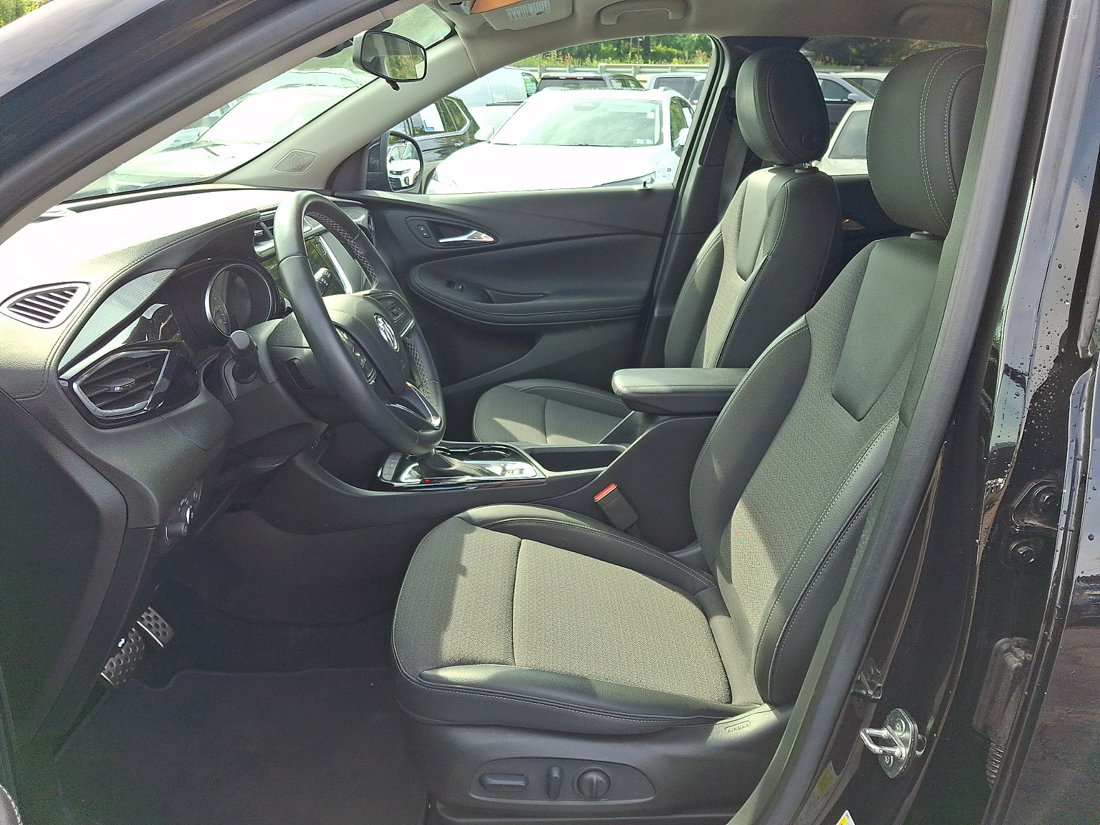 Used 2023 Buick Encore GX Select w/ Sport Touring Package FWD image 14