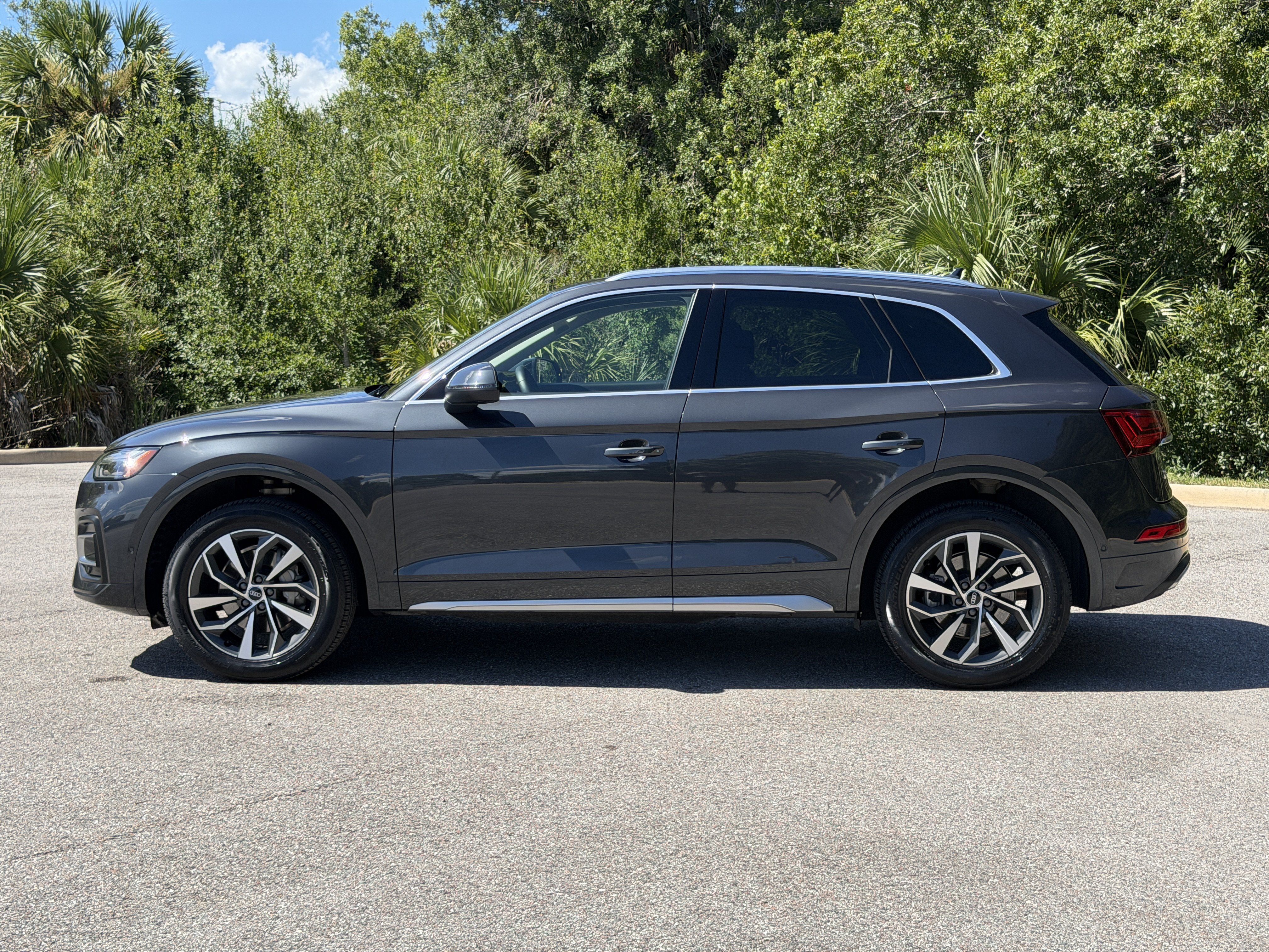 Used 2021 Audi Q5 Prestige AWD/4WD image 4