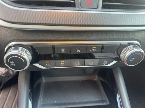 Used 2023 Nissan Altima 2.5 SR FWD image 17