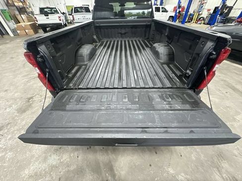 Used 2024 Chevrolet Silverado 2500 LT AWD/4WD image 25
