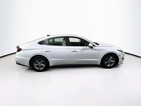 Used 2023 Hyundai Sonata SE FWD image 4