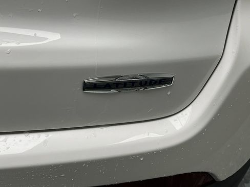 Used 2019 Jeep Compass Latitude w/ Cold Weather Group image 27