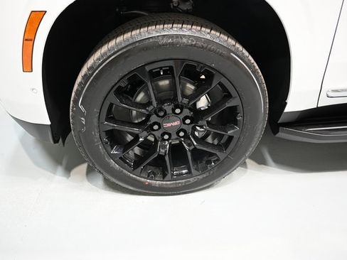 New 2026 GMC Yukon XL Elevation w/ Elevation Premium Package image 33