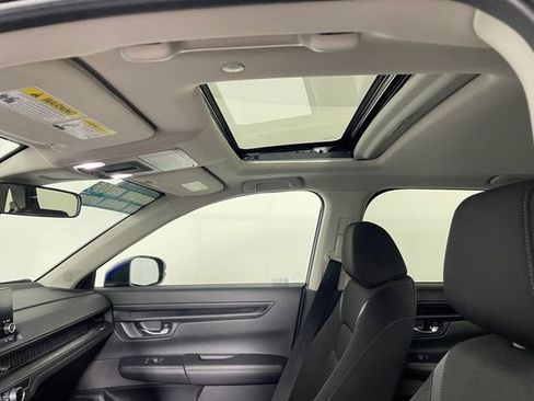 Used 2024 Honda CR-V EX image 11
