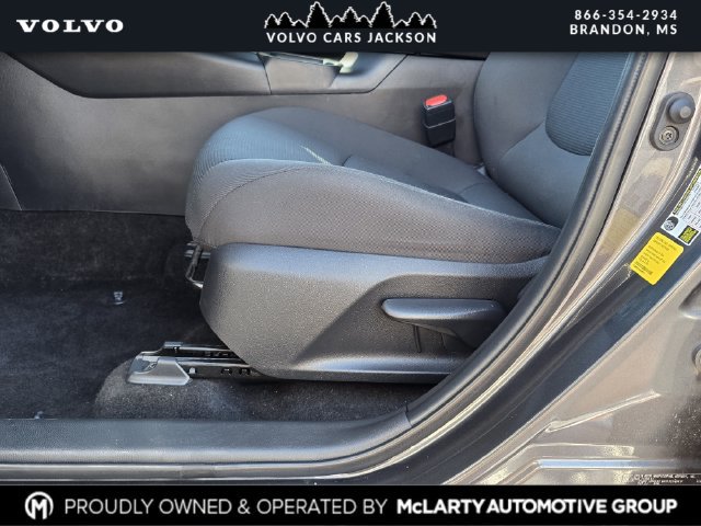 Used 2023 Toyota RAV4 LE AWD/4WD image 15