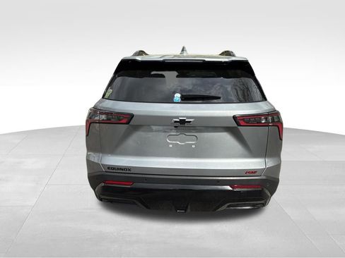 Used 2025 Chevrolet Equinox RS image 4