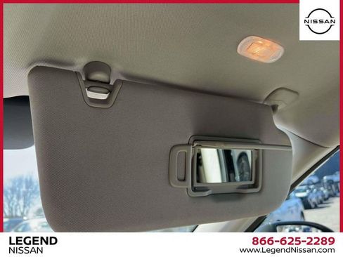 Used 2023 Nissan Pathfinder SL image 32