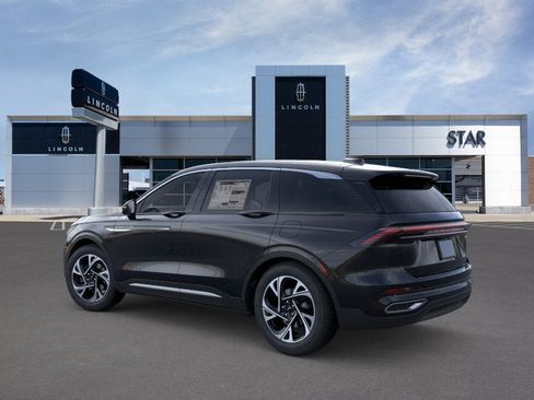 New 2026 Lincoln Nautilus Premier w/ Equipment Group 102A AWD/4WD image 4