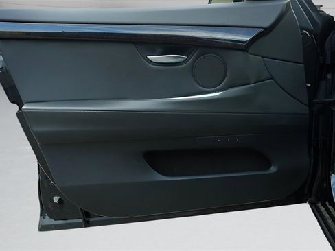 Used 2016 BMW 535i Gran Turismo xDrive image 21