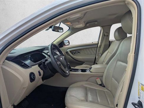 Used 2018 Ford Taurus SEL w/ Equipment Group 201A image 6