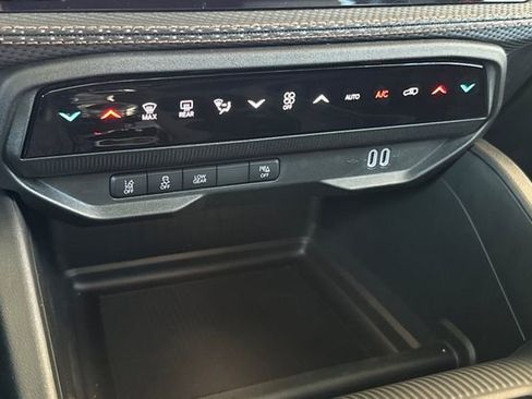 New 2026 Jeep Cherokee Limited AWD/4WD image 19