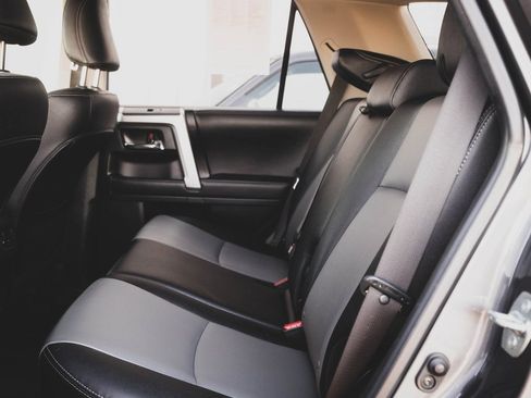 Used 2022 Toyota 4Runner SR5 Premium image 32