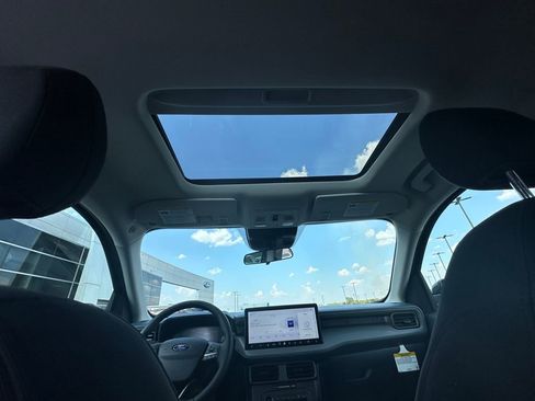 New 2025 Ford Maverick XLT w/ XLT Luxury Package image 18