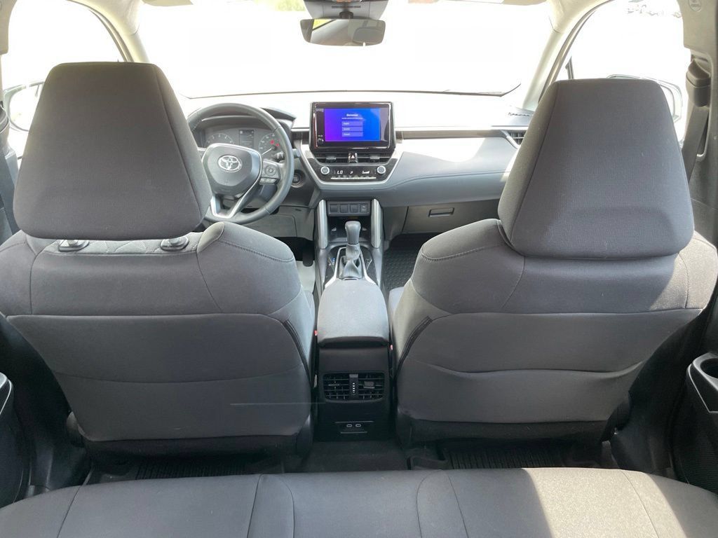 Used 2025 Toyota Corolla Cross LE w/ Moonroof Package FWD image 14