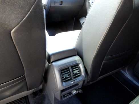 Used 2020 Volkswagen Tiguan SE R-Line w/ 3rd Row Seat Package image 18