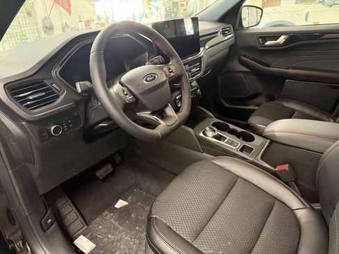 New 2026 Ford Escape ST-Line w/ Tech Pack #1 image 11