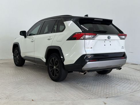 Used 2022 Toyota RAV4 XSE AWD/4WD image 3