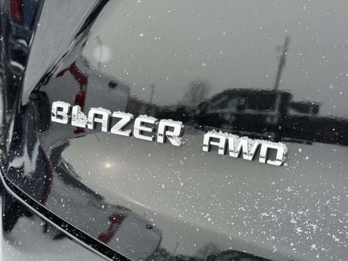 Used 2025 Chevrolet Blazer LT AWD/4WD image 7