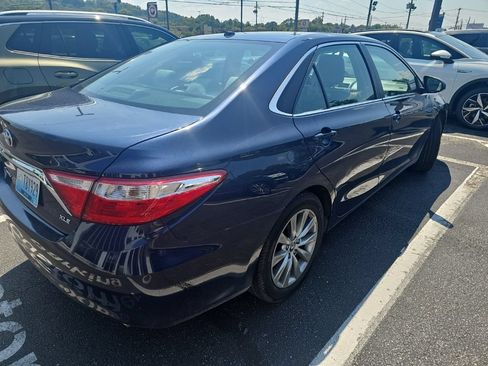 Used 2017 Toyota Camry XLE w/ Moonroof Package FWD image 8