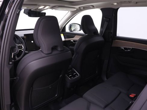 New 2026 Volvo XC90 B6 Plus w/ Protection Package Premier image 14