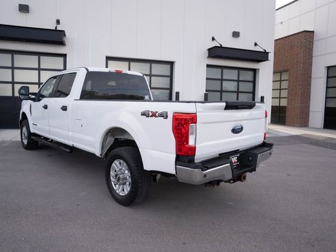 Used 2017 Ford F350 XLT w/ XLT Value Package AWD/4WD image 6