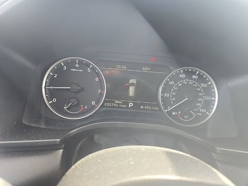 Used 2025 Mitsubishi Outlander SE AWD/4WD image 3