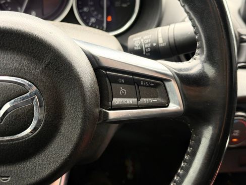 Used 2020 MAZDA MX-5 Miata Sport RWD image 34