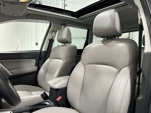 Used 2018 Subaru Forester 2.5i Limited image 21